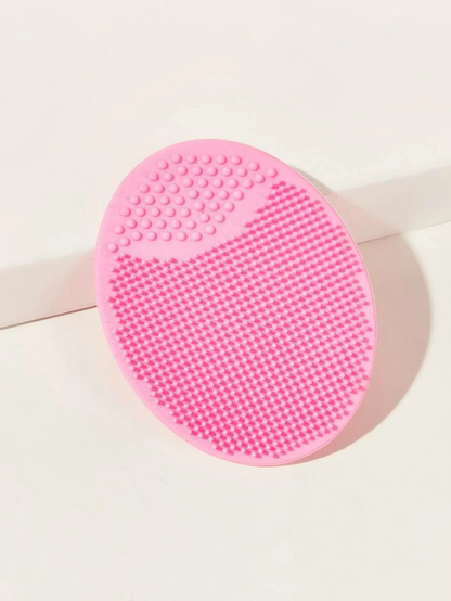 PANA Toy Store's section dedicated to baby bath time accessories. The image showcases items such as bath petals, bath thermometers, and bath organizers. These accessories are designed to enhance the bath time experience, providing added comfort, entertainment, and convenience for parents and babies alike.