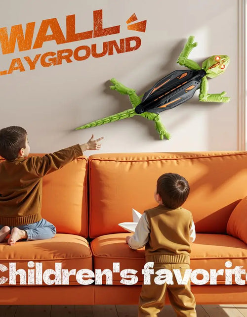Load image into Gallery viewer, Wall Climbing RC Gecko Toy Electric remote control lizard wall climbing car gecko Animal Car Children's Halloween Toys
